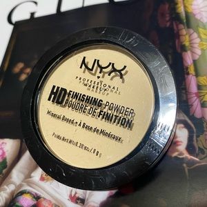 Nip nyx banana hd mineral finishing powder